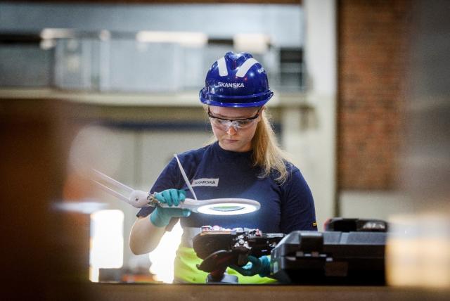 Kontakta oss för en säker arbetsplats