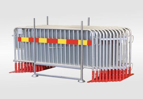 Kravallstaket 2,5 x 1,1 m platt fot