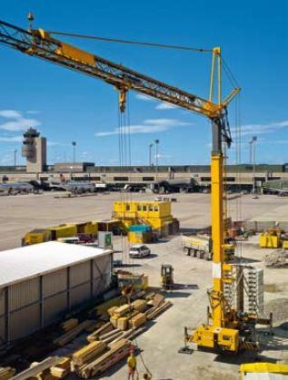 Larvgående byggkran